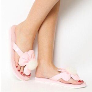 UGG Pink Poppy Flip Flops for kids, Fluffy Pom Pom
